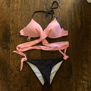 Bikini with tie detail